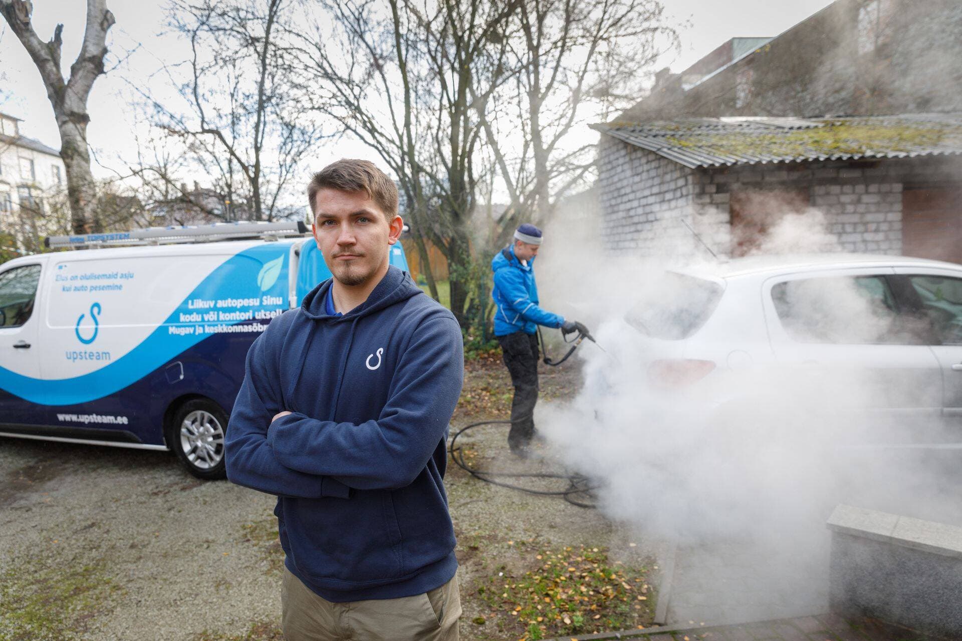 Founder operating service